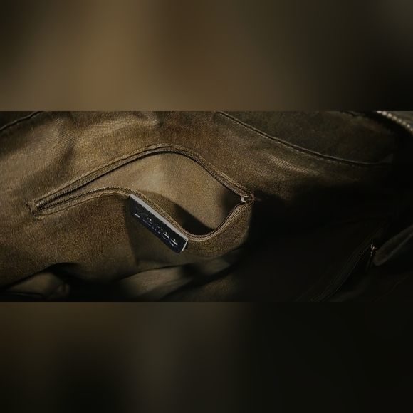 Chic Navy Tote Bag - Picture 12 of 16